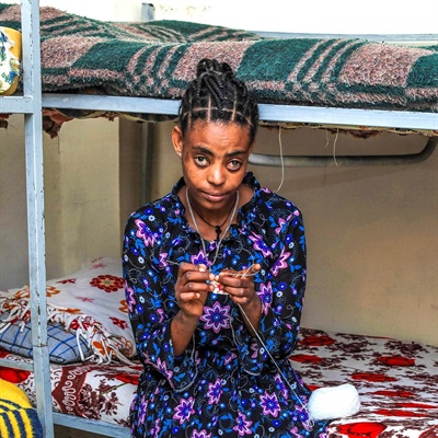 Das Misrach Center in Addis Abeba (Äthiopien) ermöglichte im vergangenen Jahr 52 Blinden den Besuch einer regulären Schule oder Universität. Für blinde Frauen steht zudem eine Wohngruppe zur Verfügung.
